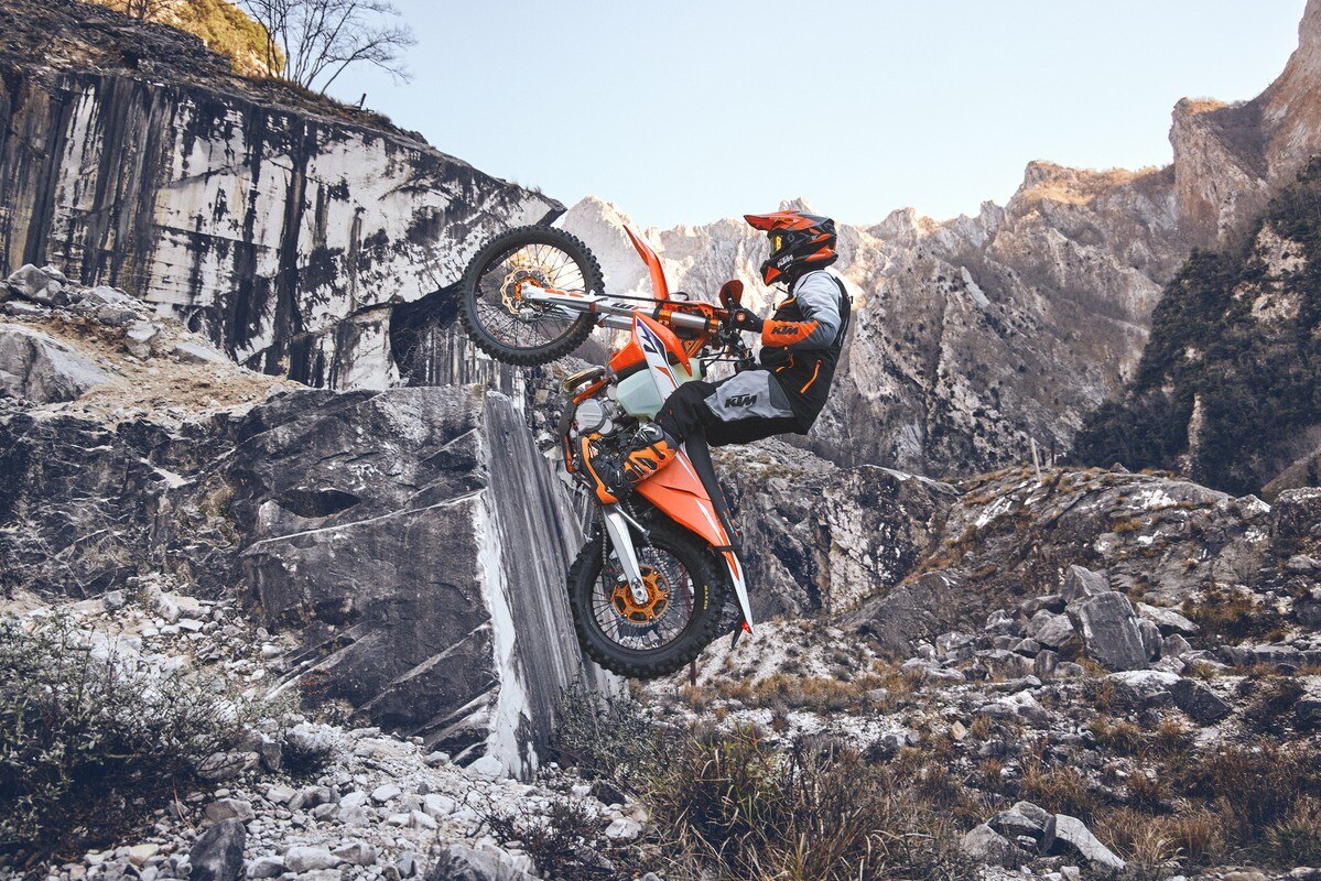 KTM presenta la nuova gamma Enduro 2023